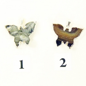 Кулон из агата в форме бабочки