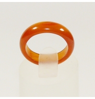 Кольцо из сердолика 15-19 ширина 5 мм