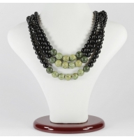 Ожерелье из змеевика и агата черного (3 нити) - Лукреция - 68 см 