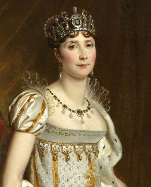 Портрет Жозефины, около 1804 года. Венец, гребень и ожерелье с изумрудами, бриллиантами и жемчугом, ранее принадлежавшие королевской семье.